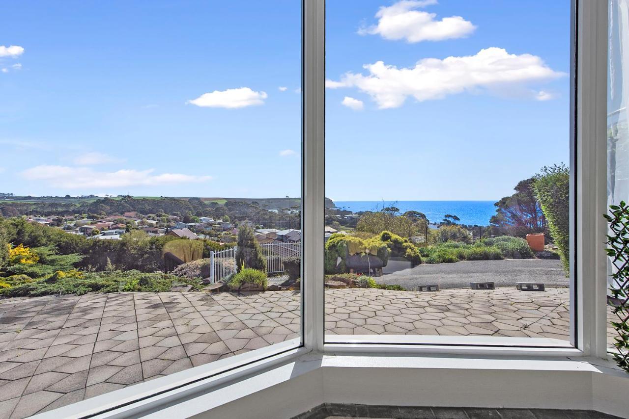 Views Forever - Devonport Exterior photo